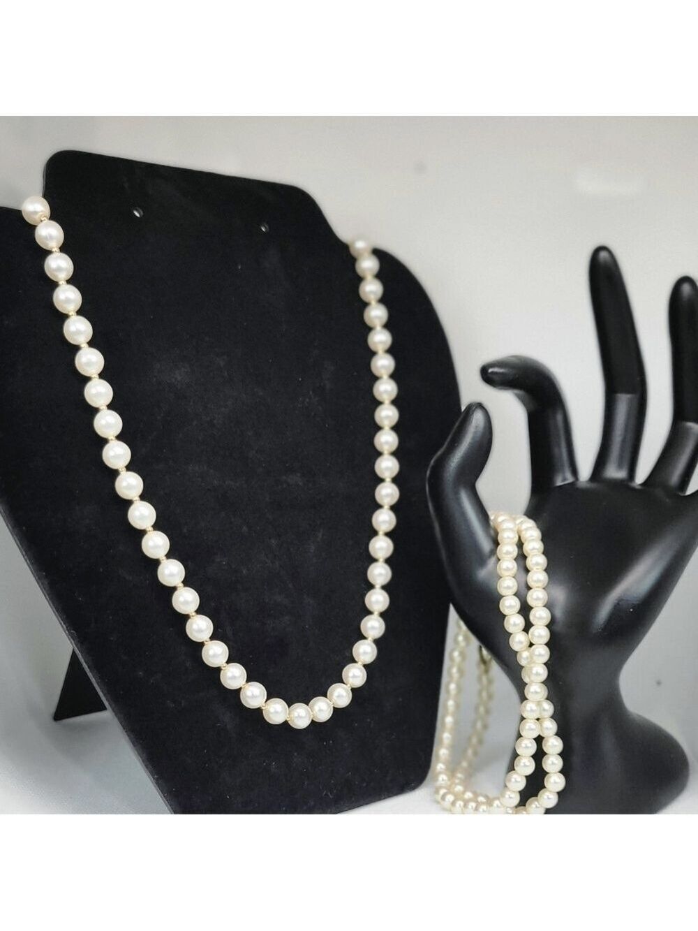 Faux Pearl Necklace and Bracelet Jewelry Set
